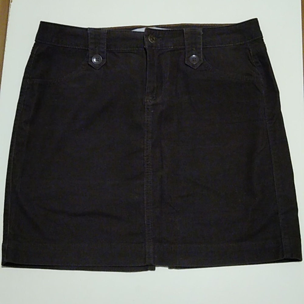 Corduroy skirt in deep rich brown color, great condition